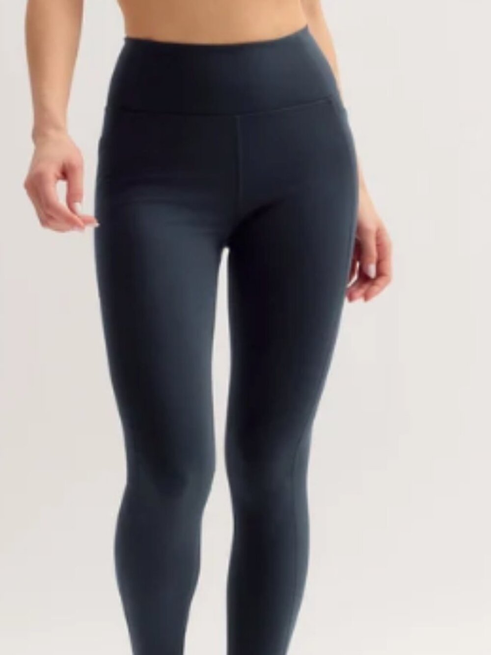 Girlfriend Collective Compressive Pocket Legging- Navy size large